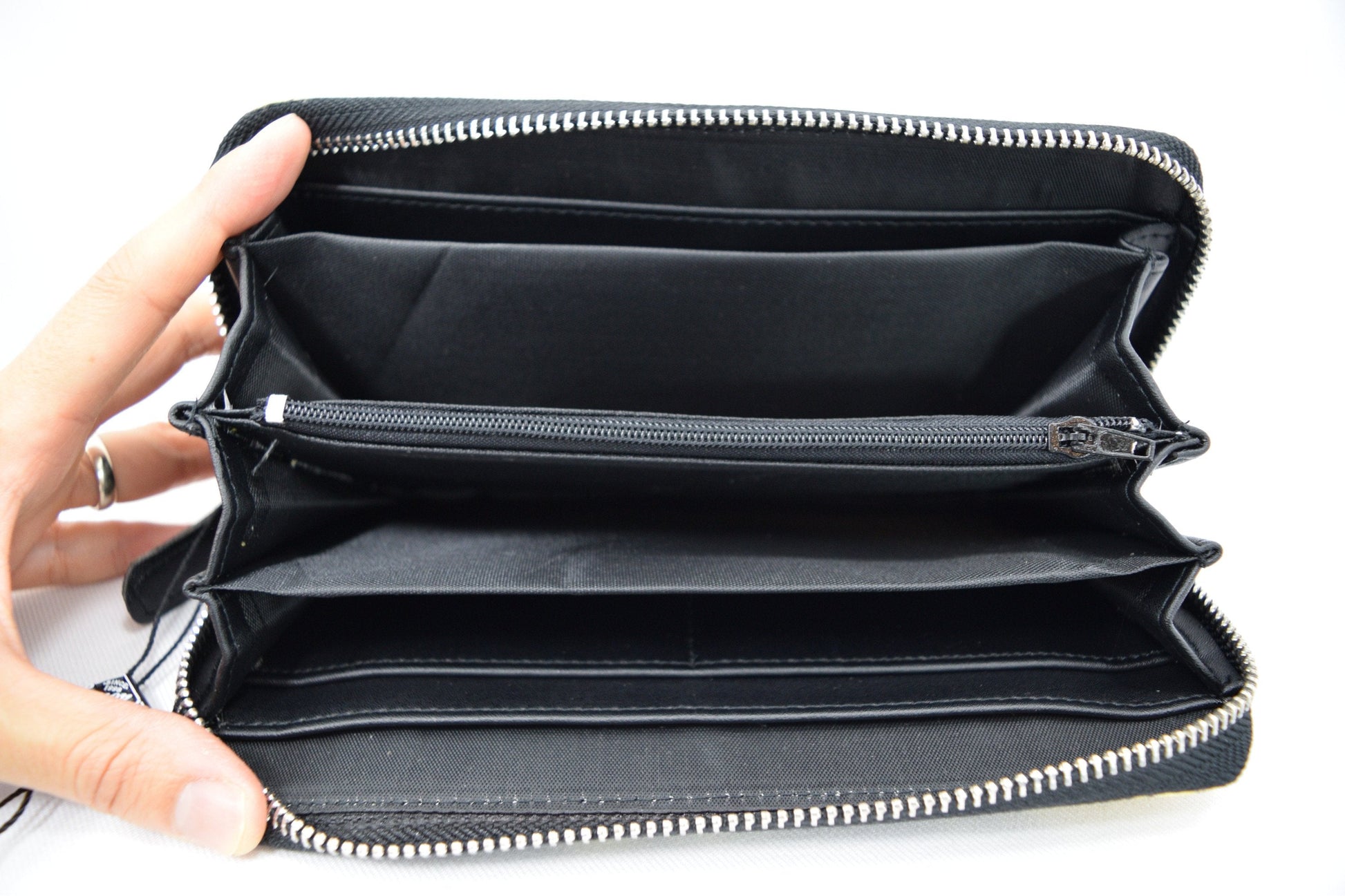 Accessories Liquorbrand Gypsy rose Praying Sugar Skull Woman Tattoo Skull zip around clutch Wallet