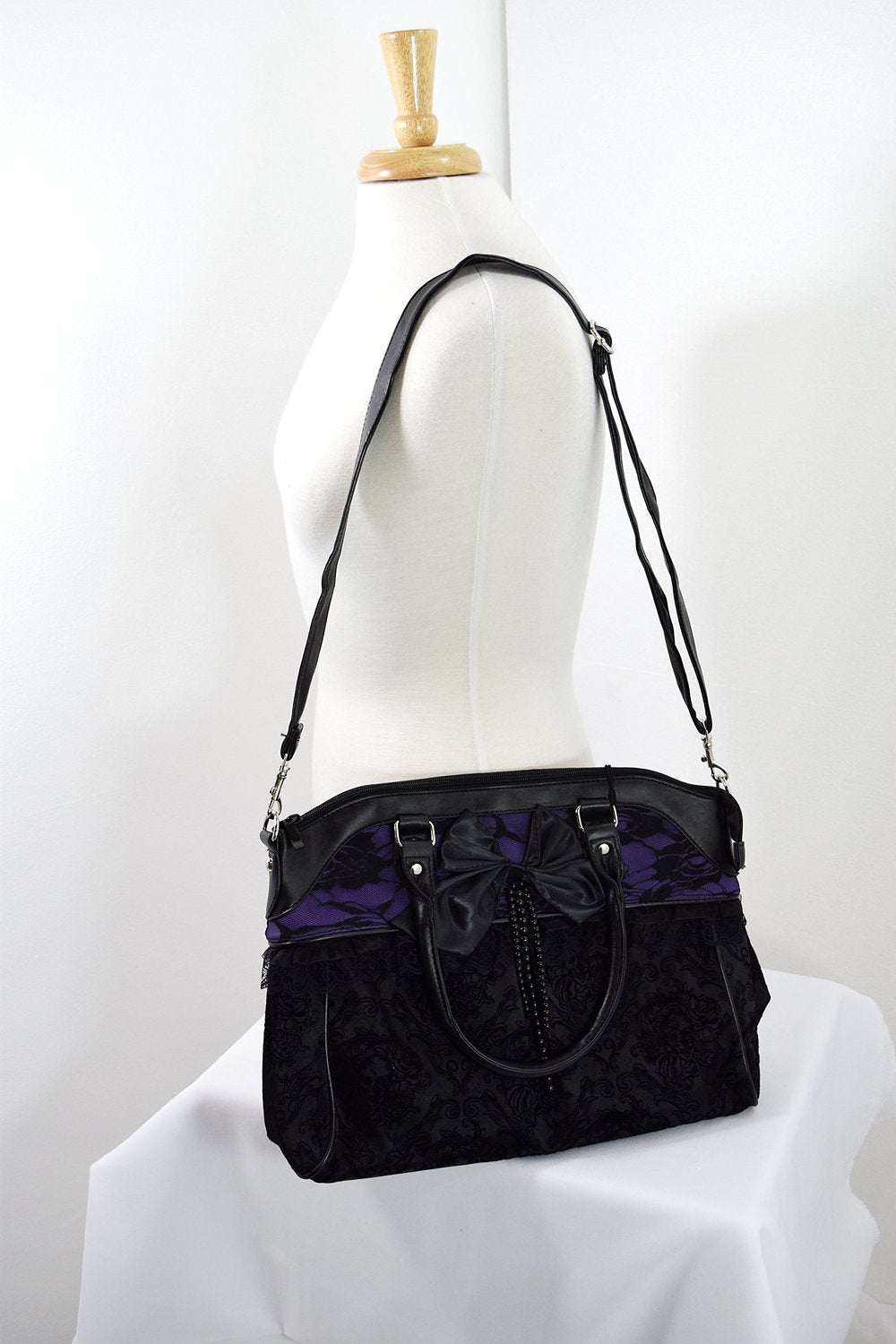 Victorian Gothic Dark Princess Velvet Skull Flocked with Bow Handbag, Black, Medium