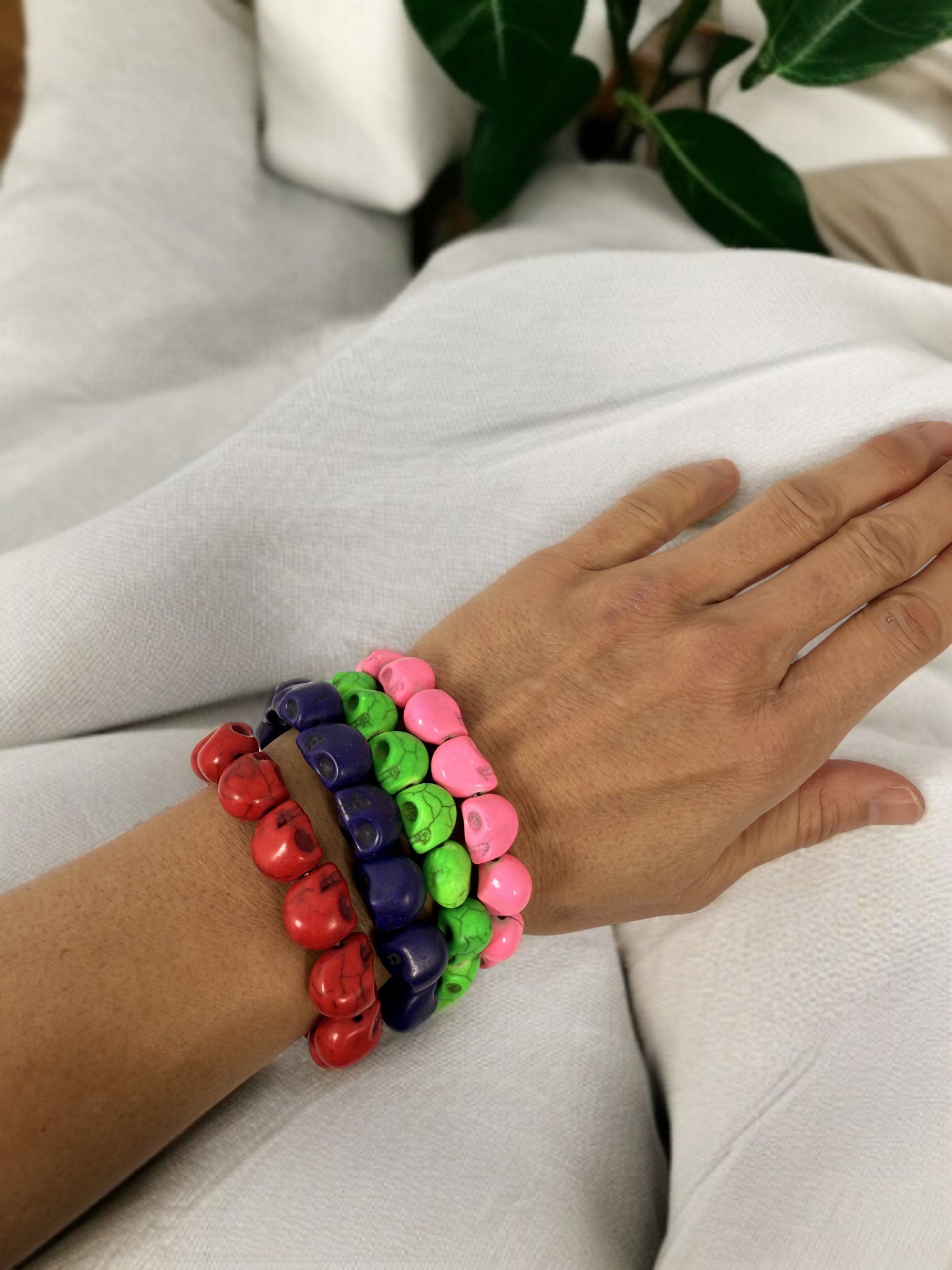 Skull beads Stretch Stackable Bracelet, Skull Bracelet Colorful Synthetic Turquoise Skeleton Bracelet