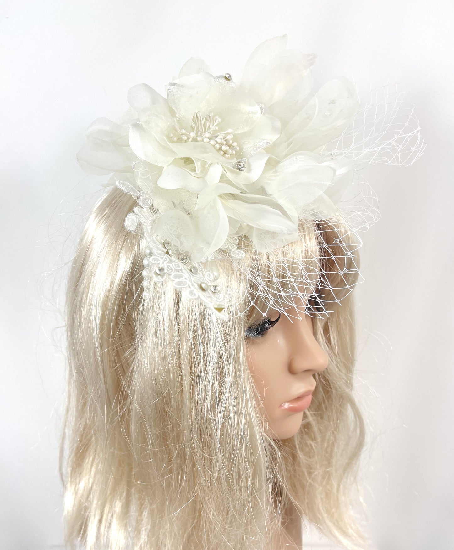 Victorian Vintage Bridal Flower White Feather Lace Net Fascinator with Pearl Headband
