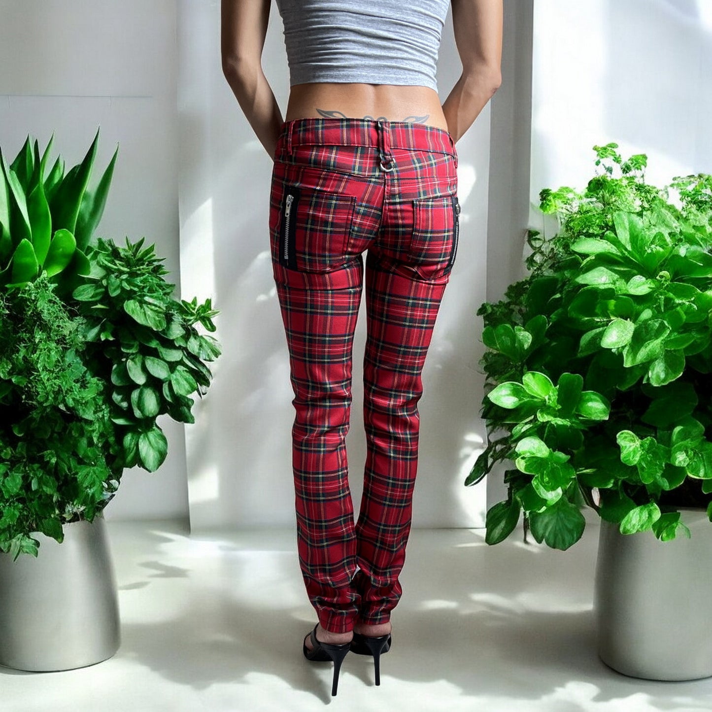 Lost Queen Women's Red Stewart Tartan Plaid 5 Pockets skinny Trouser