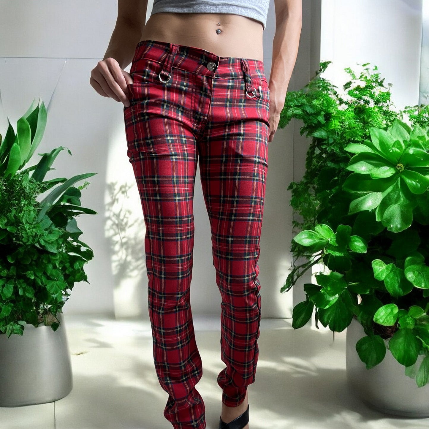 Lost Queen Women's Red Stewart Tartan Plaid 5 Pockets skinny Trouser