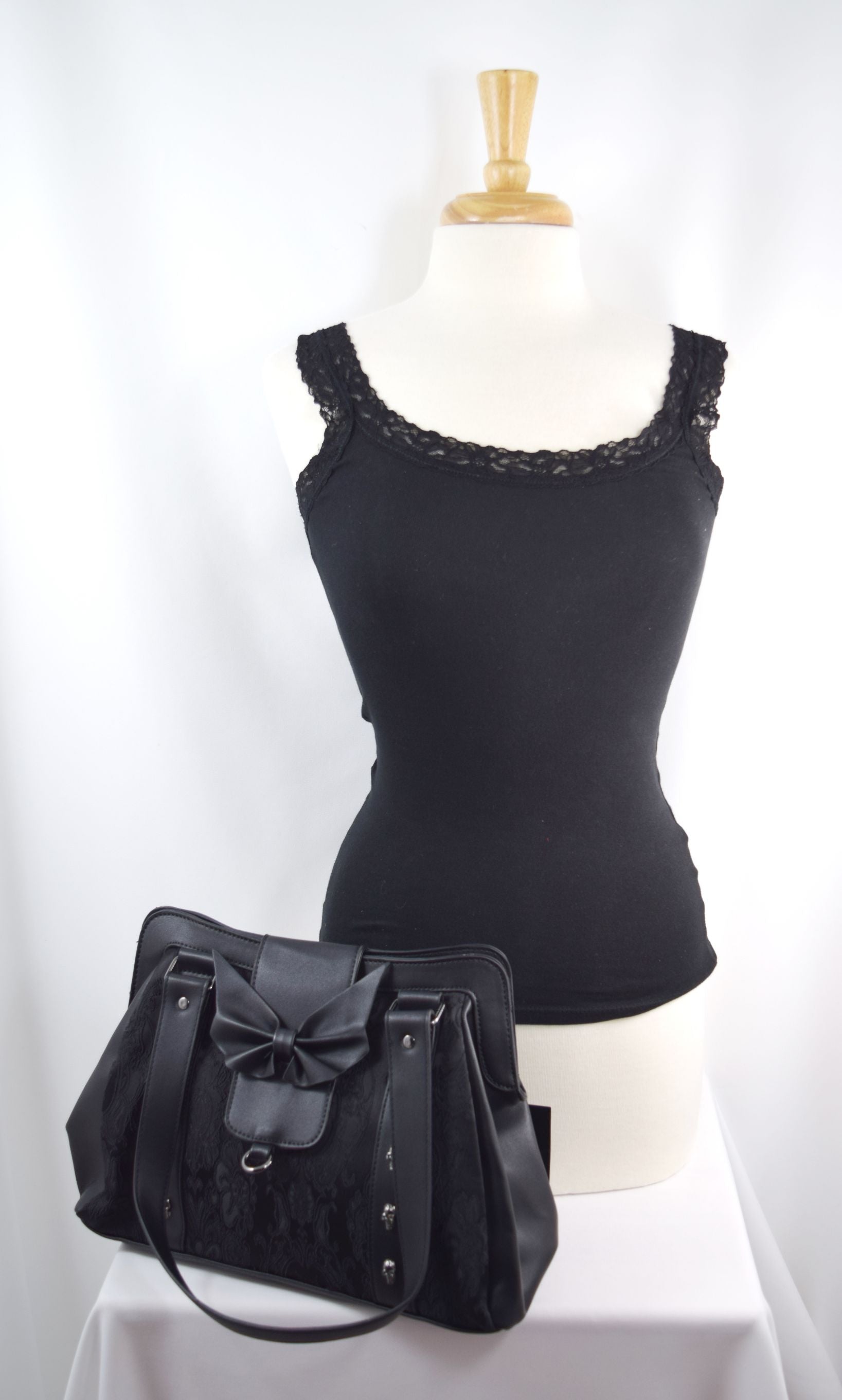 Accessories Lost Queen Gothic Beauty Lady Vamp Damask Flocking WIth Bat Bow Purse