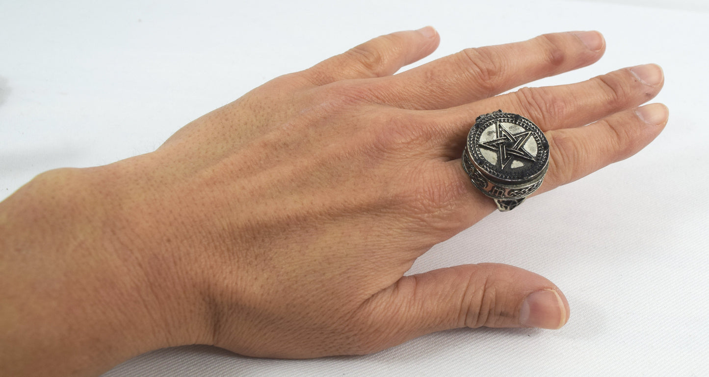 Accessories Restyle Gothic Locket Ring Pentagram Ring Round Ring with Secret Compartment