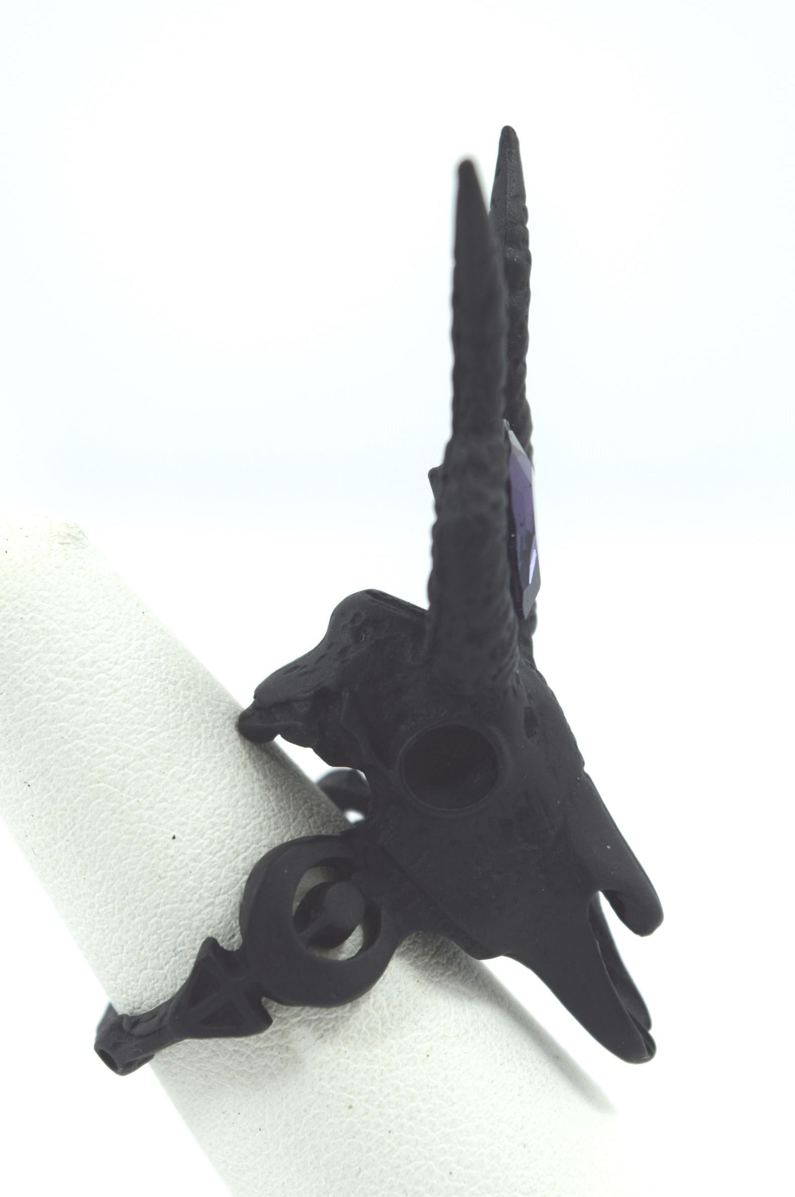 Jewellery Restyle Gothic 3D Black Crescent Skull Ring