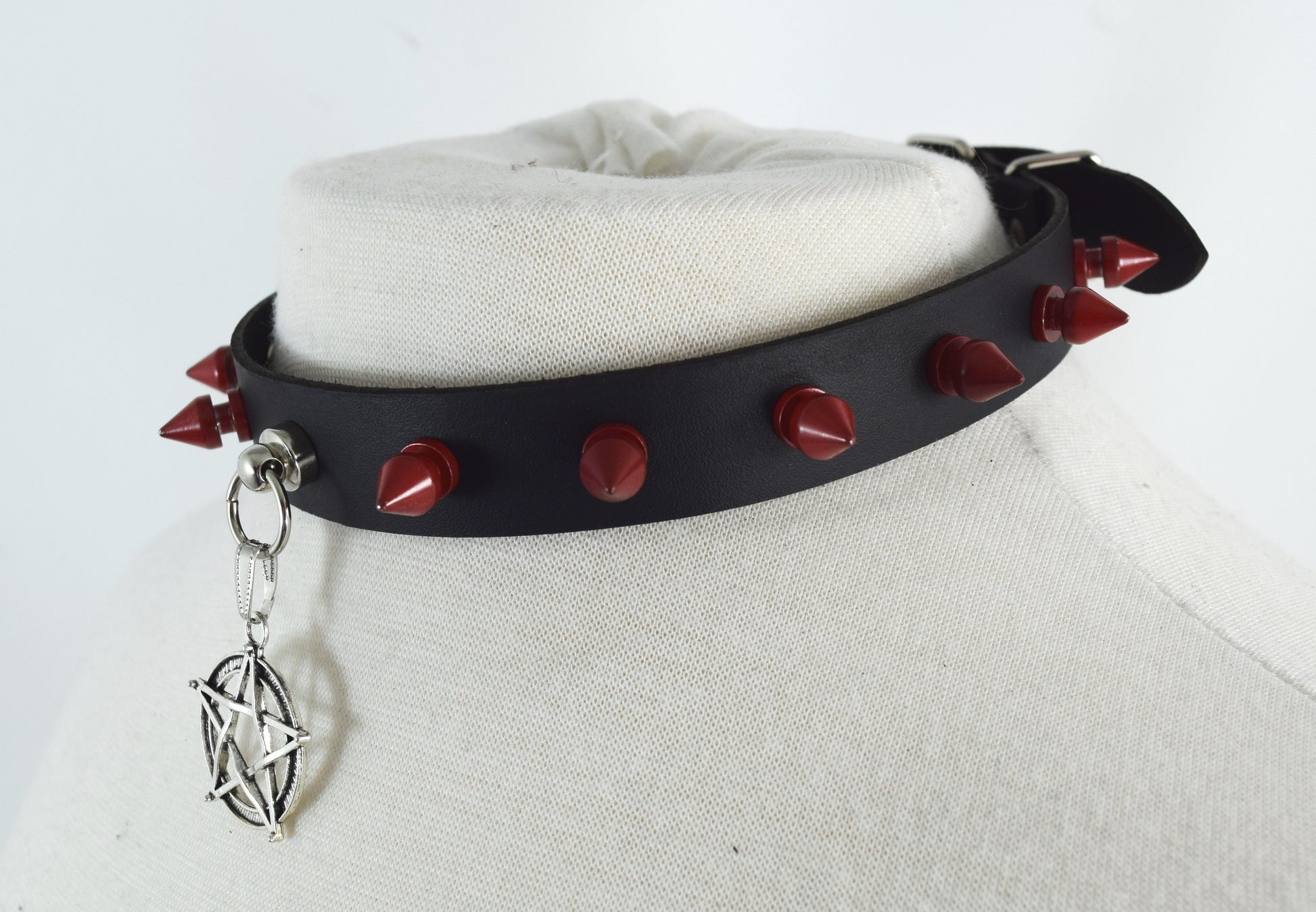 Jewellery Gothic Steampunk Pentagram Charm Rivet Red Spikes Leather Choker Collar Necklace